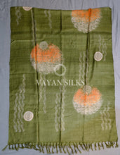 Load image into Gallery viewer, Green Printed Tussar Silk Suit