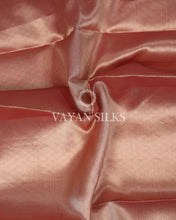 Load image into Gallery viewer, Light Pink Red Banarasi Silk Saree