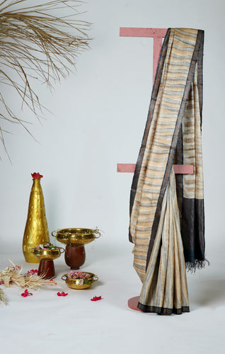 Black White Texture Color Tussar Silk Printed Saree