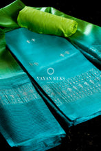 Load image into Gallery viewer, Blue Green Handloom Suit Set