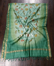 Load image into Gallery viewer, Green Hand painted Tussar Silk Suit Set